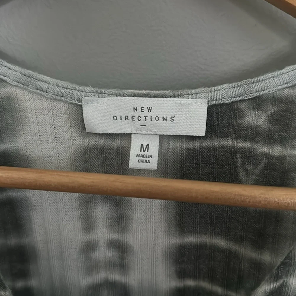 New Directions Tank Top - Picture 3 of 4